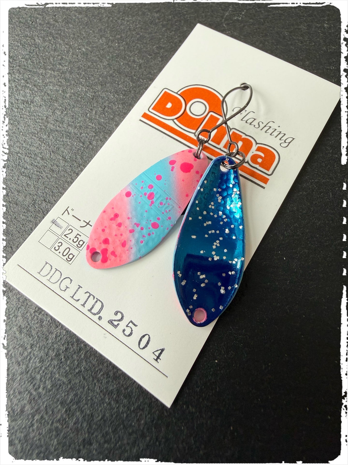 Silberner Angler'z System Antem Dohna-Ltd.2025 Spoon Angelköder mit glänzendem Finish und ergonomischem Design.