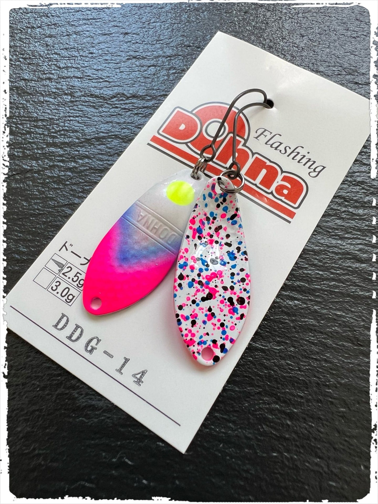 Angler'z System Antem Dohna DDG 2022-14 spoon, featuring a sleek design and vibrant color for effective fishing.
