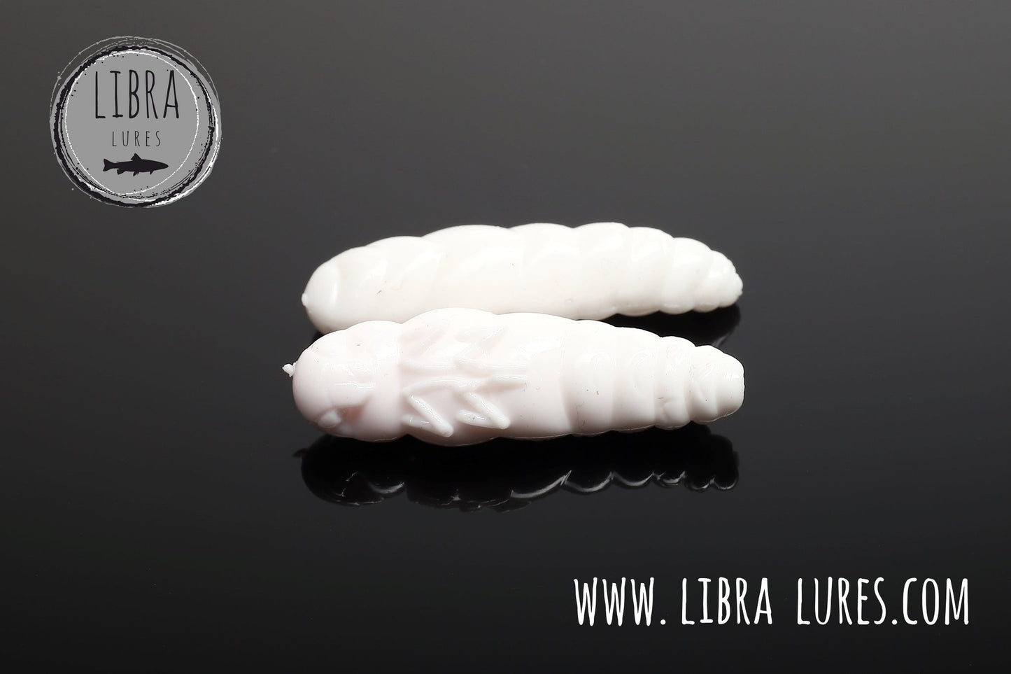 Weißer Libra Lures Largo Forellen Gummiköder, auftreibend mit Aroma, für das Angeln auf Forellen, detailreiche Nahaufnahme
