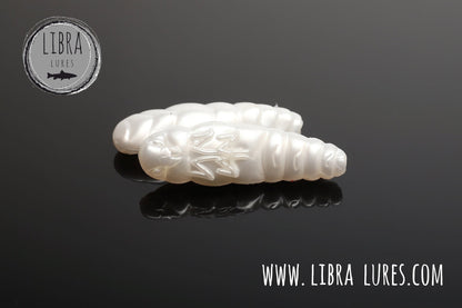 Libra Lures Largo Forellen Gummiköder mit Aroma in Silberperle, auftreibend, weiches Köder für Forellenangeln, detailreiche Aufnahme