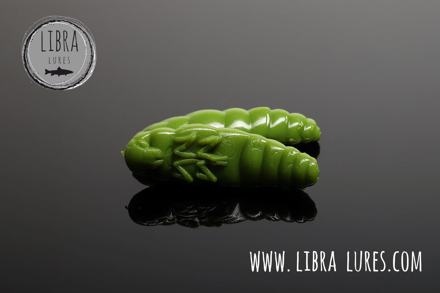 Libra Lures Largo Forellen Gummiköder in Olive, auftreibend mit Aroma, detailreiche Nahaufnahme des weichen Köders.