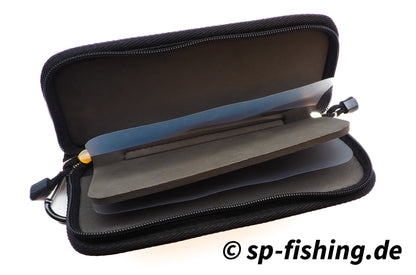 Blaue Yarie Spoon Wallet Tasche aus Leder, kompakte Geldbörse mit Kartenfächern und Scheinfach, stilvolle Damenaccessoire