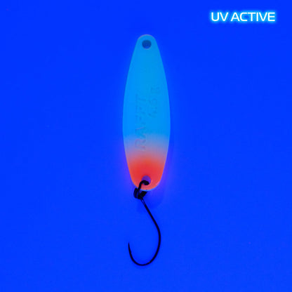 Fangenswert RAFFT 4.6 g EA04 Glow spoon with a vibrant UV finish, showcasing its curved design and reflective surface.
