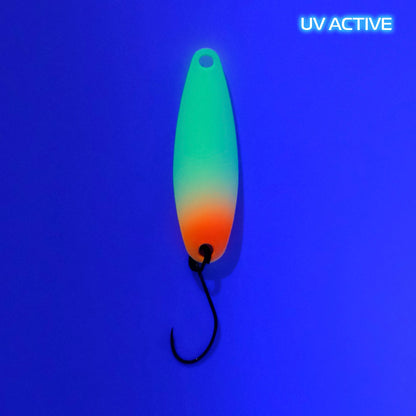 Fangenswert RAFFT 4.6g EA04 glow spoon with vibrant UV colors and detailed design for fishing.