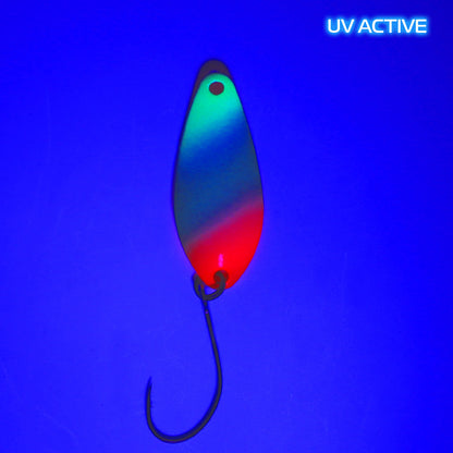 Fangenswert TAKT 2,5 g Löffel, frontansicht, mit UV-licht beleuchtet, für Angelzubehör und Köder.
