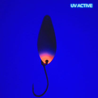 Fangenswert TAKT 2,5 g Löffel mit UV-Design, Vorderansicht, detaillierte Oberfläche, hochwertiges Angelzubehör