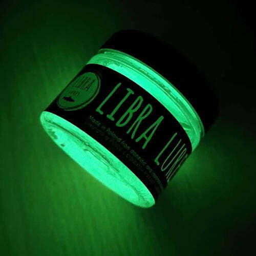 LIBRA LURES FATTY D´WORM 65mm, a floating, aromatic rubber lure for trout fishing, showcasing its vibrant colors and design.